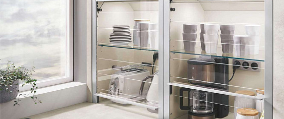 Шкаф с прозрачными жалюзи для кухни Riva Nobilia